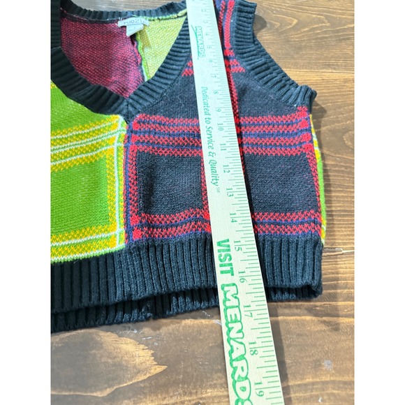 Rue21 Plaid Knit Sweater‎ Vest Sleeveless Green Red Black Retro Style Y2K - Picture 6 of 8